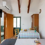 Pansion Mali Raj Apartment