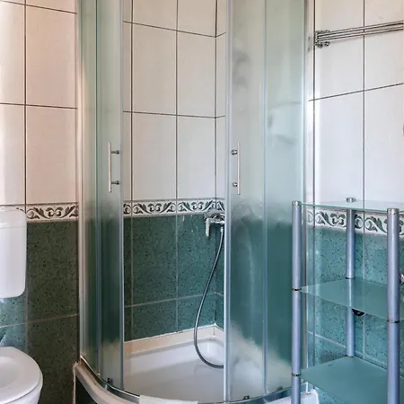 Pansion Mali Raj 公寓 *