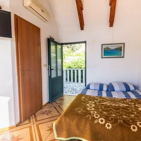 Pansion Mali Raj * Goveđari